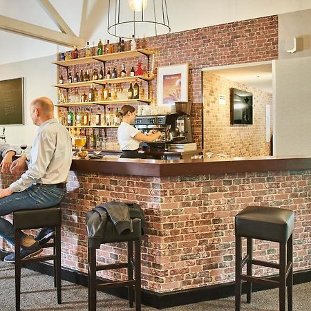 Kyriad Lille Est - Villeneuve D'Ascq Экстерьер фото