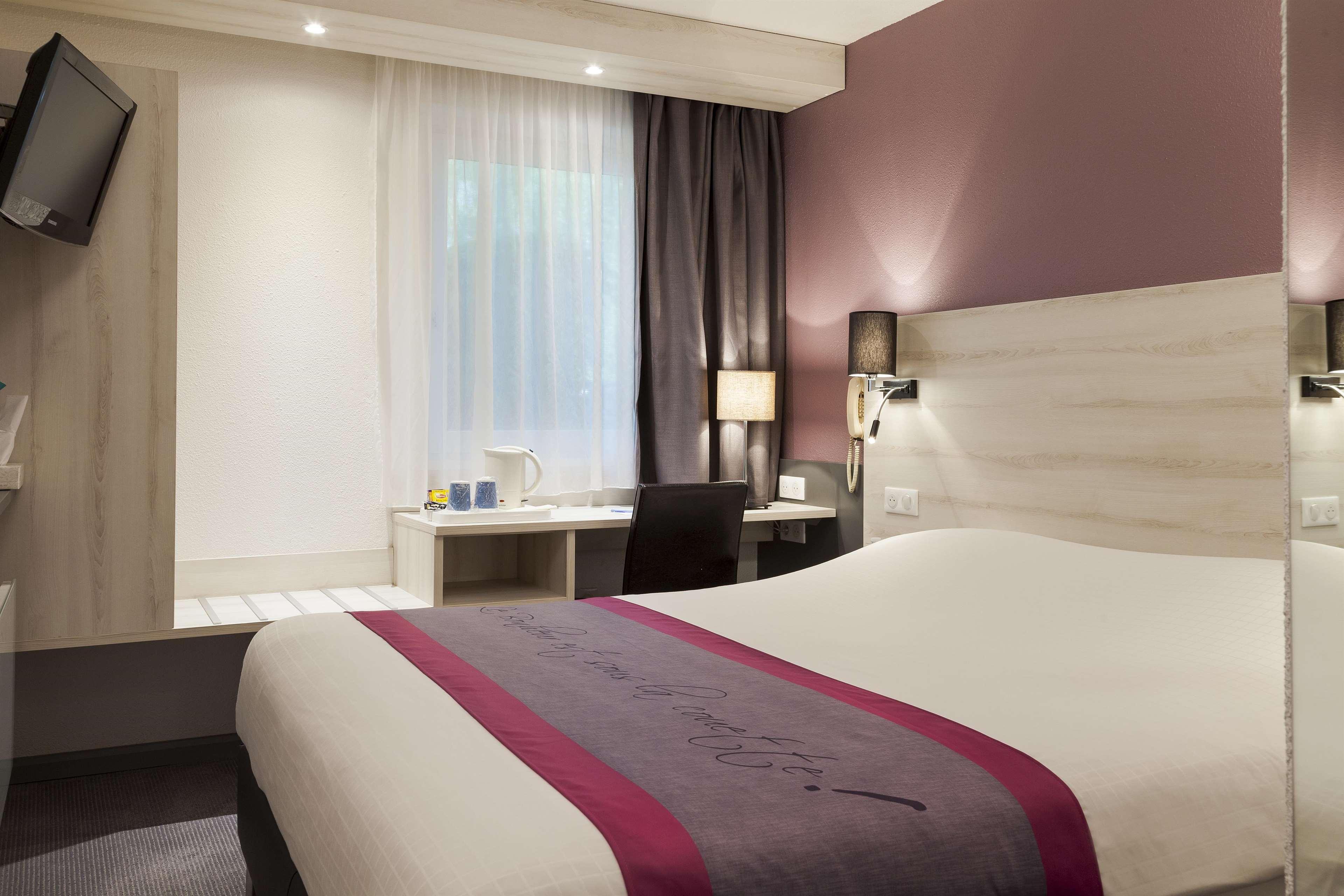 Kyriad Lille Est - Villeneuve D'Ascq Экстерьер фото